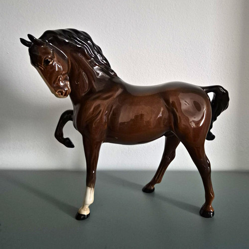 Beswick first version gloss - first,