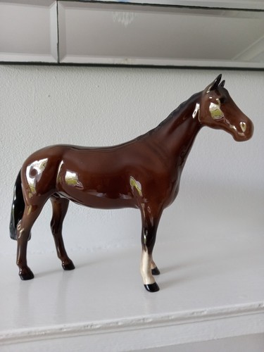 Beswick vintage brown ceramic - brown,