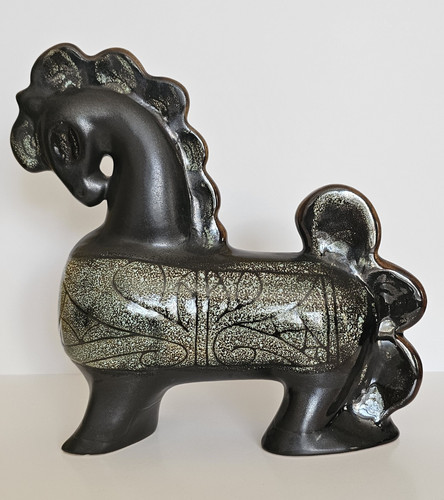 Celtic newlyn pottery horse - celtic,