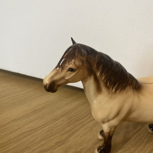Beswick dun highland pony - dun,