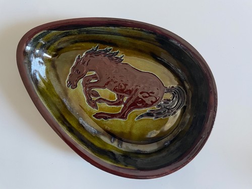 Imperfect horse art pottery - imperfect-,
